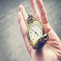 tiempo- manos y un reloj
