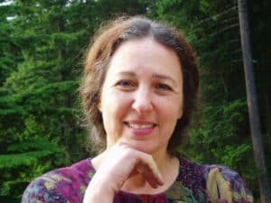 hermandadblanca naomi aldort 300×225.jpg - Entrevista a Naomi Aldort, autora de: “Aprender a educar sin gritos, amenazas ni castigos” - hermandadblanca.org