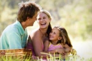 Ser padres ‘slow’, la tendencia para criar niños más felices