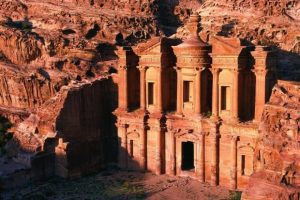 Viajes espirituales – La Ciudad de Petra, Tesoro de Jordania