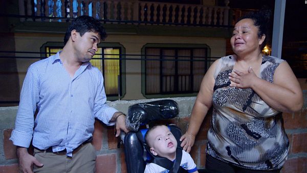 Jeison Aristizábal ayuda a los niños con discapacidad_opt