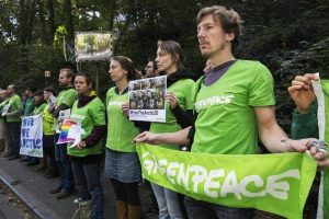 20170324 ricard251 id123815 activistas de greenpeace detencion preventiva Las 7 Dimensiones de Conciencia hermandadblancaorg