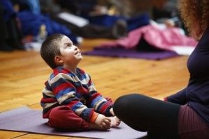 Yoga para niños con autismo