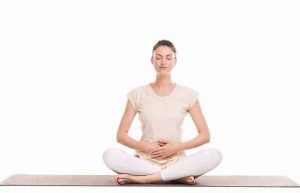 20170726 carolina396 id130126 Pranayama For Glowing Skin1 - Pranayama : La importancia de la respiración en Yoga y cómo utilizarla para calmar el estrés - hermandadblanca.org