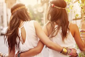 Amistad. La diferencia entre ser popular y tener amigos verdaderos