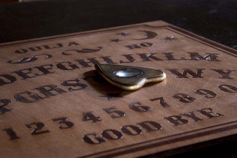 ouija 1 la ouija: descifrando sus misterios, nueva hipótesis psicológica ID177239 - hermandadblanca.org