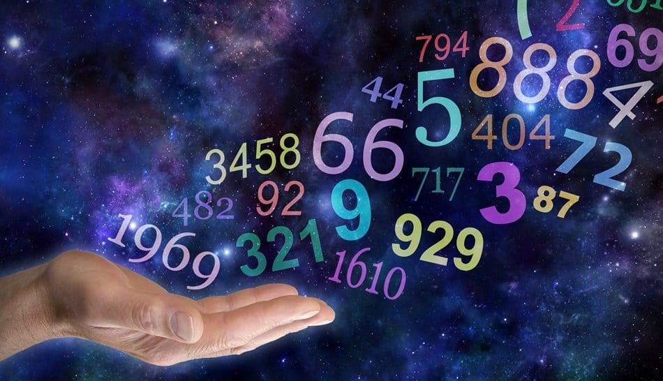 ¿Cuál es el significado números repetidos de Ángel, y qué te dicen?, ¡te encantará! 4 What do your Numbers mean – male hand palm up with a group of random multicolored transparent numbers floating up and away on a wide deep space background with copy space - hermandadblanca.org