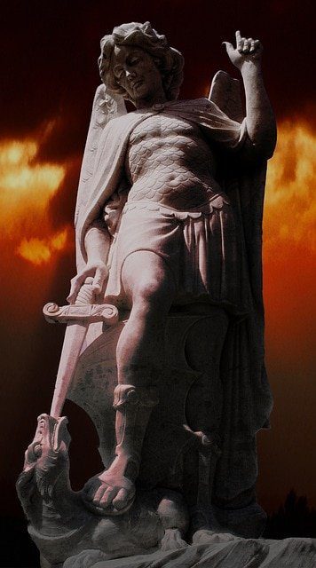 Disolviendo el Caos, Confusión, Conflicto y Negatividad. Mensaje del Arcángel Miguel. 1 statue 516991 640 disolviendo el caos confusion conflicto y negatividad mensaje del i215925