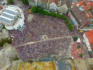 crowd 51199 640 activista greta thunberg 5 cosas interesantes que no sabias de ella i217037
