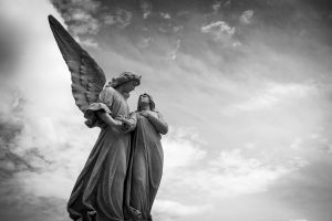 Arcángel Miguel: en las alas de un ángel