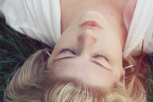 Apnea del sueño: conoce en qué consiste y cómo tratarla